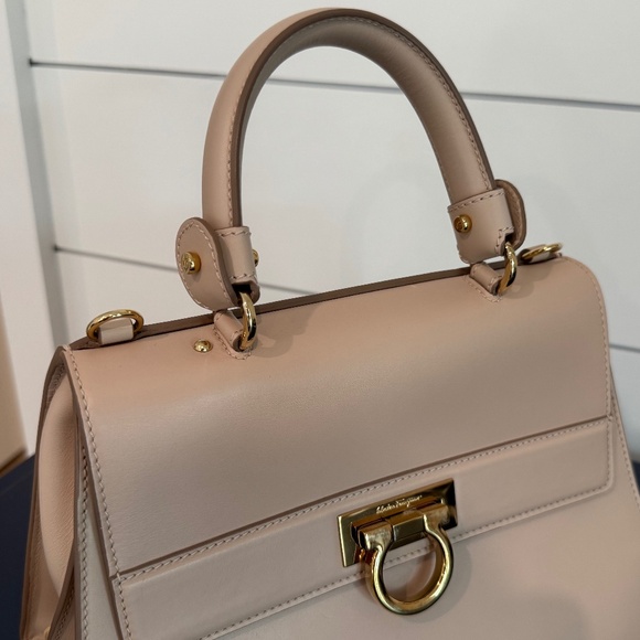 Authentic Salvatore Ferragamo Medium Sofia Top Handle Bag - NWOT - Picture 9 of 13
